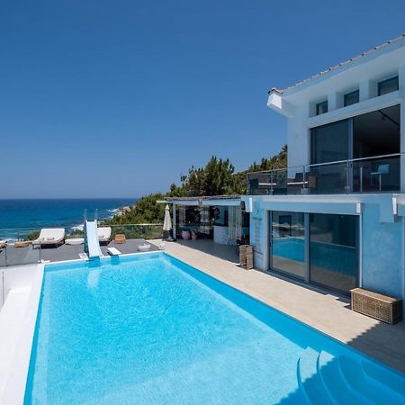 Icarus Luxury Beachfront Villa Gialiskari  外观 照片