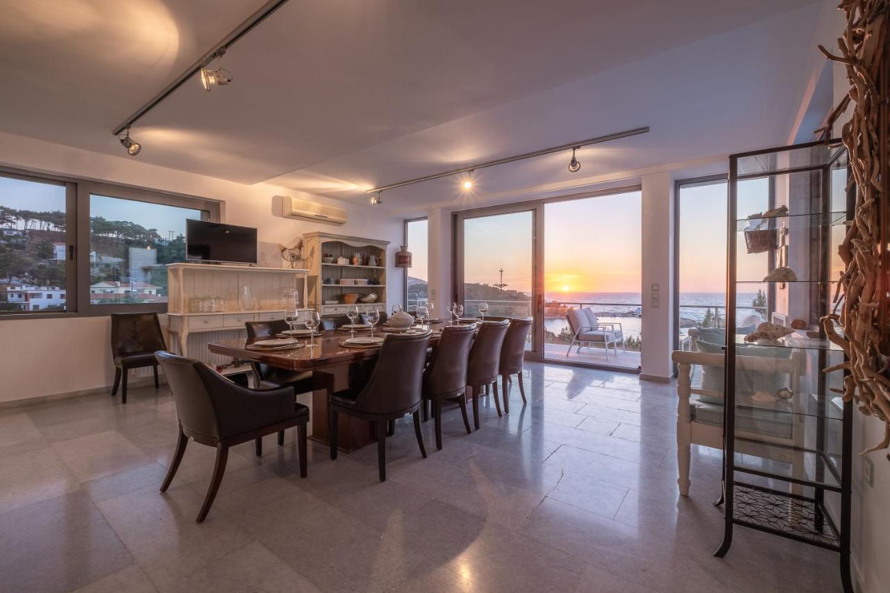 Icarus Luxury Beachfront Villa Gialiskari  外观 照片