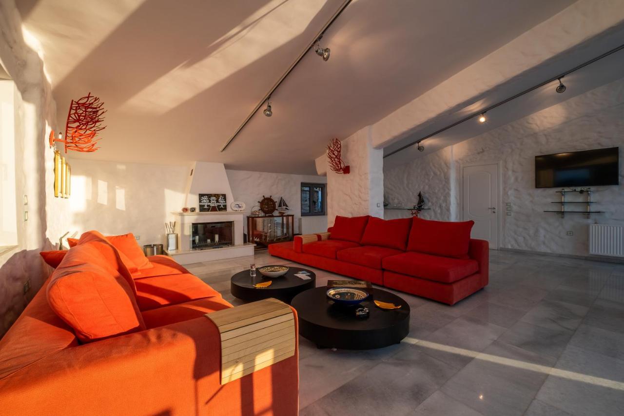 Icarus Luxury Beachfront Villa Gialiskari  外观 照片