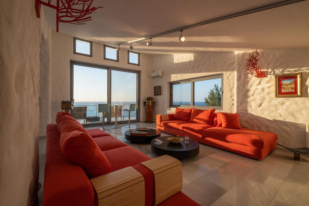 Icarus Luxury Beachfront Villa Gialiskari  外观 照片