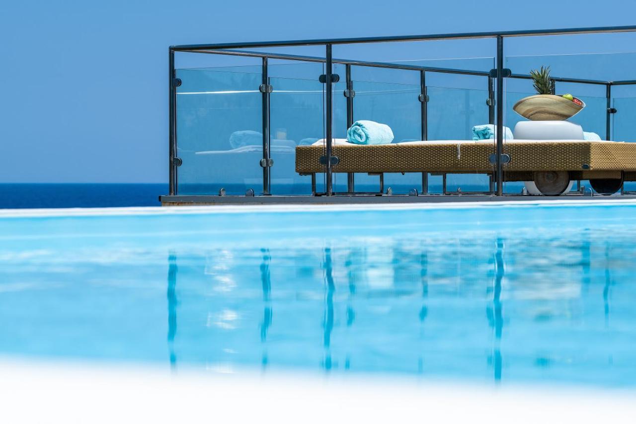 Icarus Luxury Beachfront Villa Gialiskari  外观 照片