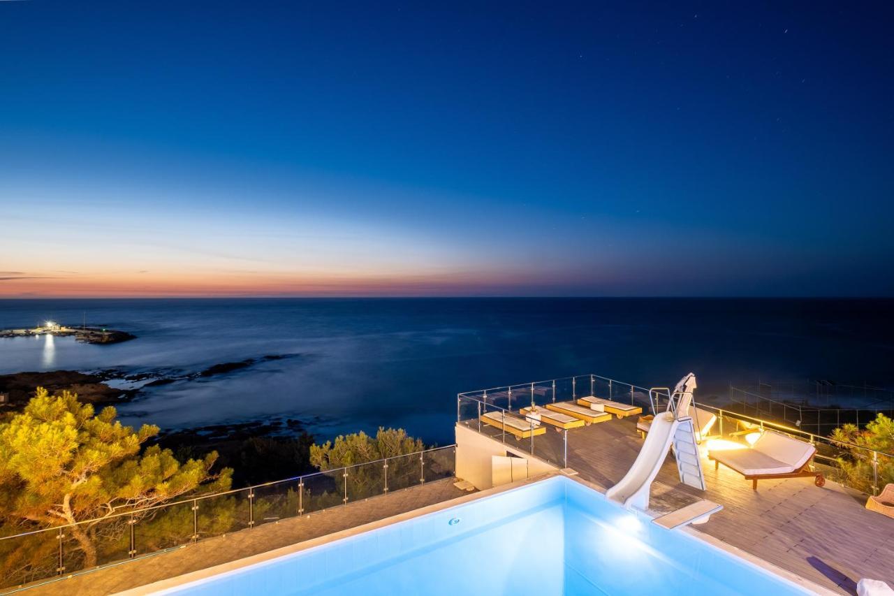 Icarus Luxury Beachfront Villa Gialiskari  外观 照片